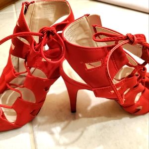 ROCK & REPUBLIC Ultra High Heel Stilettos Pranna Red Lace Up Sz 8m